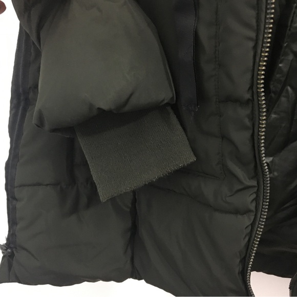 Guess women’s olive green hooded coat. Size medium. - Picture 8 of 16